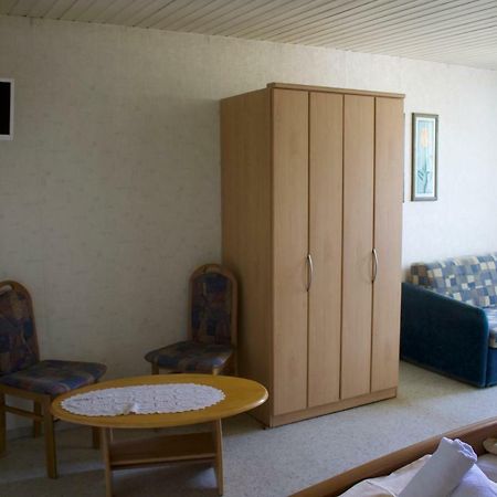 Pension Goldene Mitte Gross-Zimmern Luaran gambar
