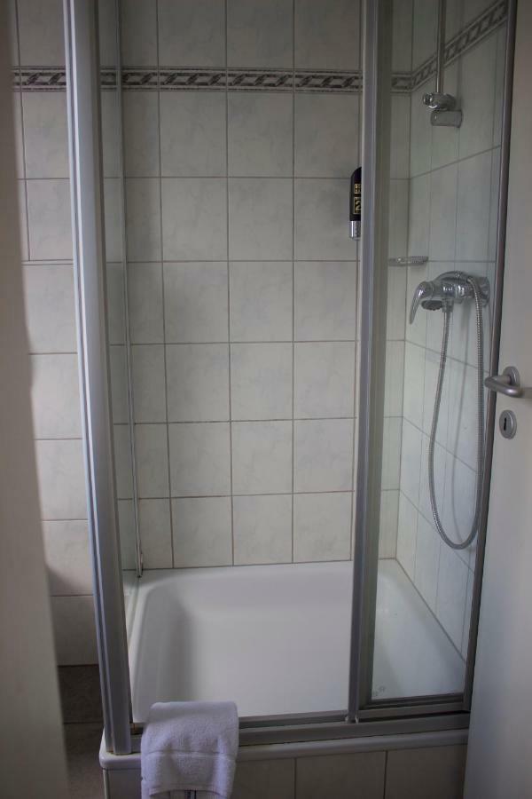 Pension Goldene Mitte Gross-Zimmern Luaran gambar